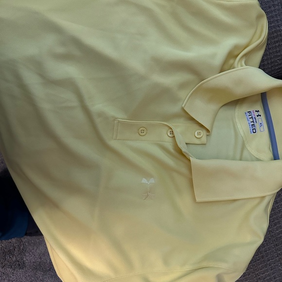 Brand name shirts most never been worn. Very good condition, smoke free home. - Picture 5 of 9